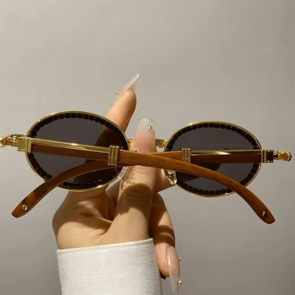 New Arrival Sunglasses “Leave the Door Open”🕶️ - Picture 3 of 4